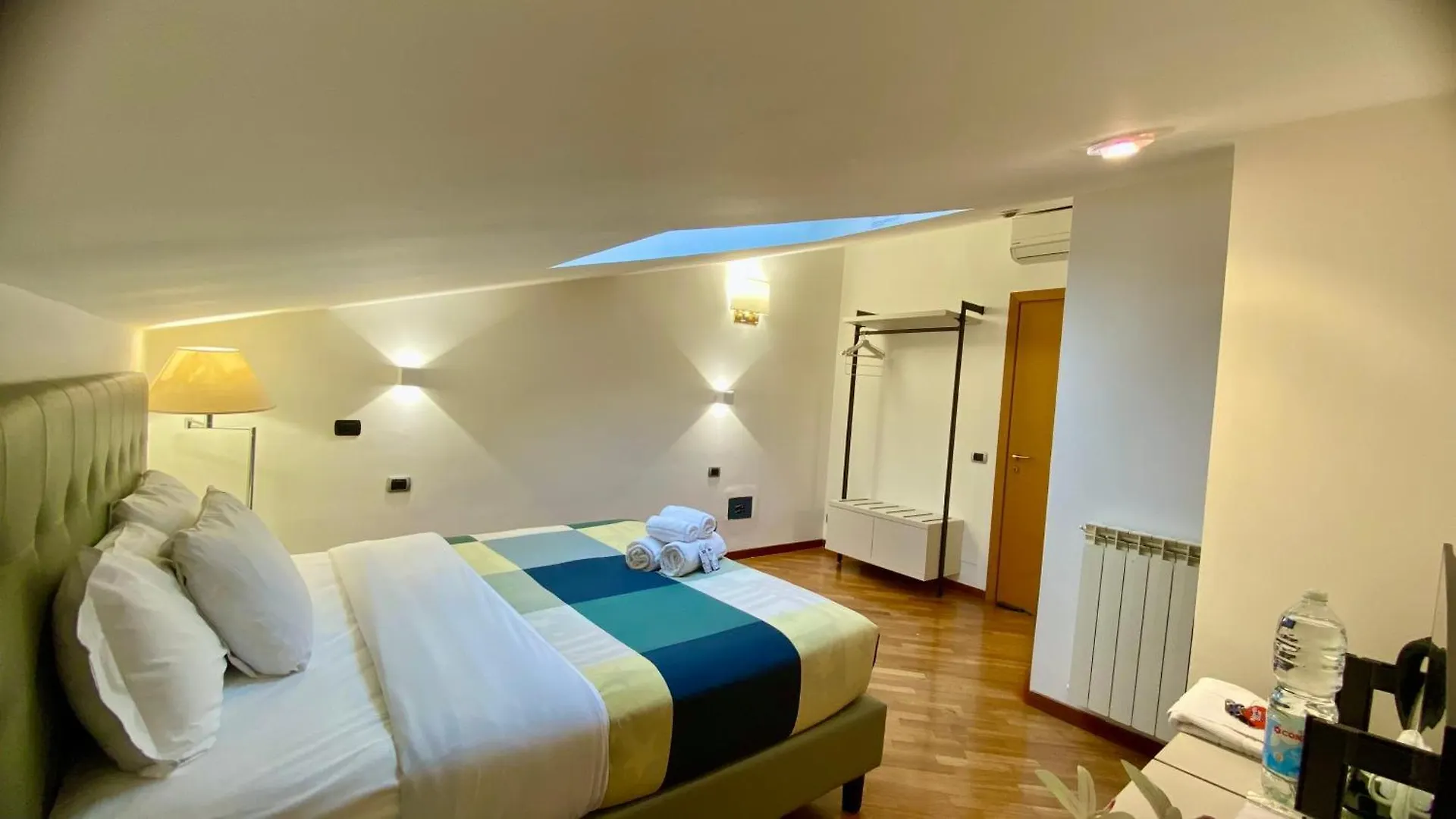 Attic Garden Hotel Rome 0*,  Italy